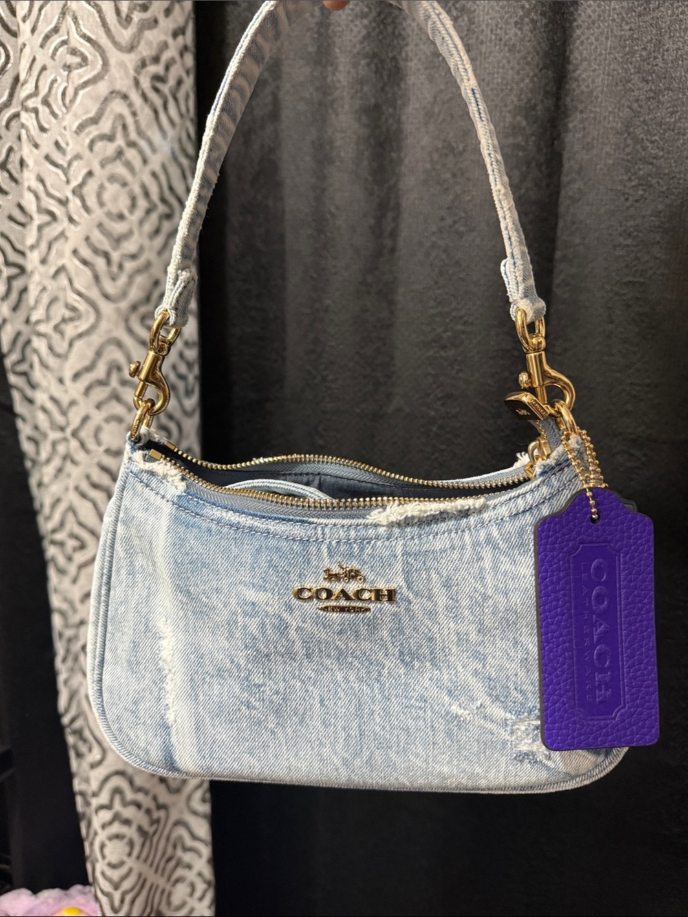 Coach loved denim Teri
